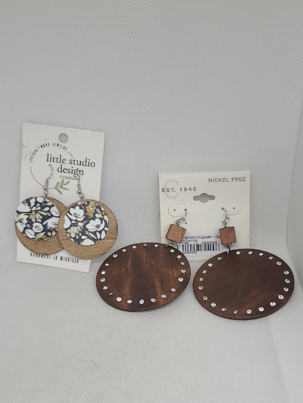 2 Set Of Wooden Fashion Dangling Earrings